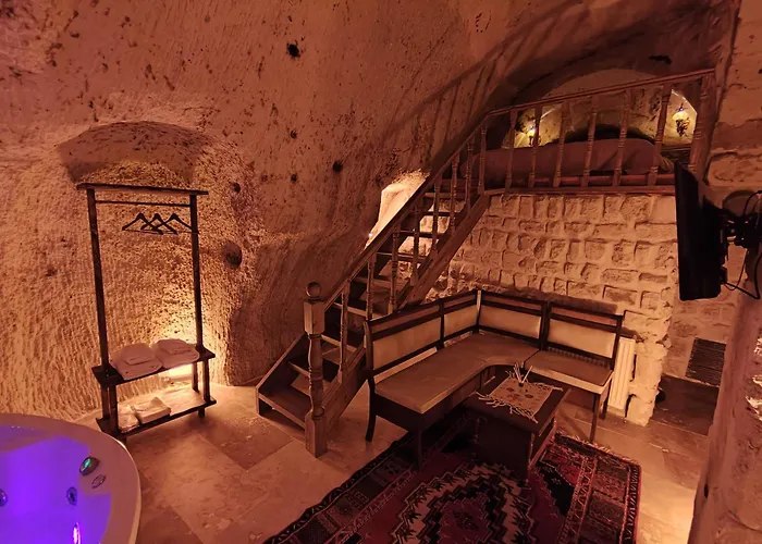 Euphoria Cave House